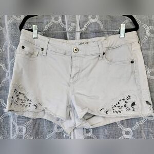 Torrid High Rise White Shorts Plus Size Embroidered Denim Shorts Size 12